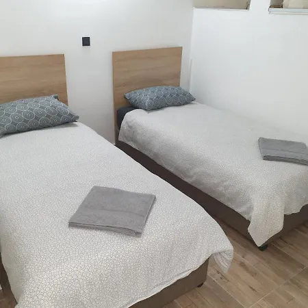 Sweet Basement Suteren Parking 5 Euro Apartment Skopje